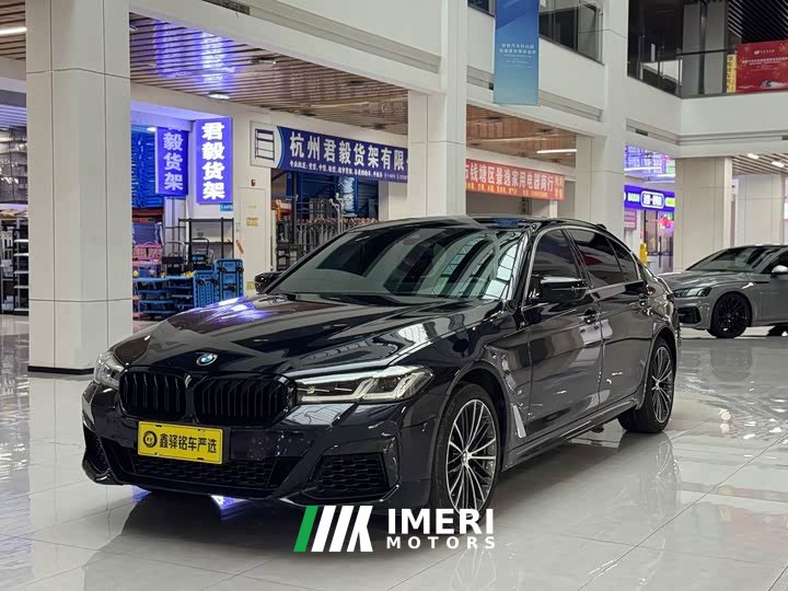 BMW 5 Series facelift 530Li leading M sports package