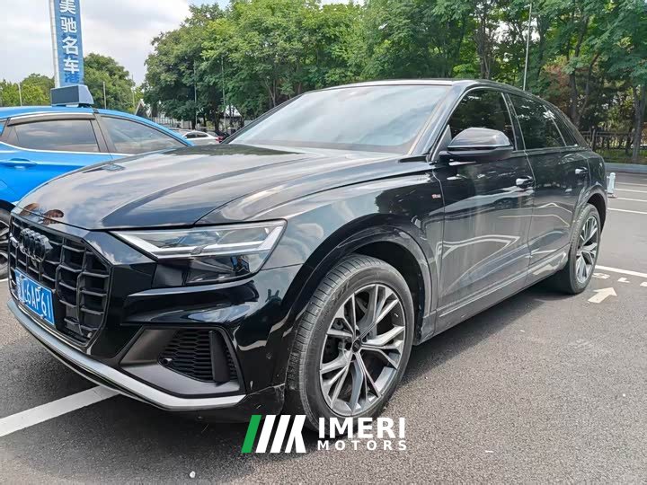 Audi Q8 55 TFSI luxury and dynamic