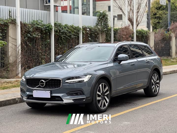 Volvo V90 Cross Country B5 AWD Ultimate