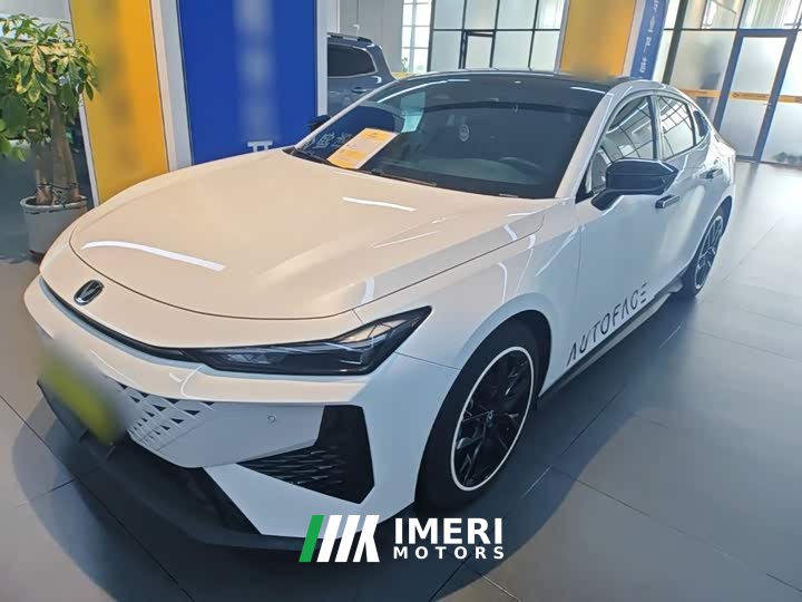 Changan UNI-V 1.5T premium