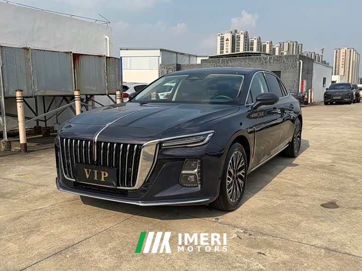 Hongqi H5 2.0T automatic smart connected flag version