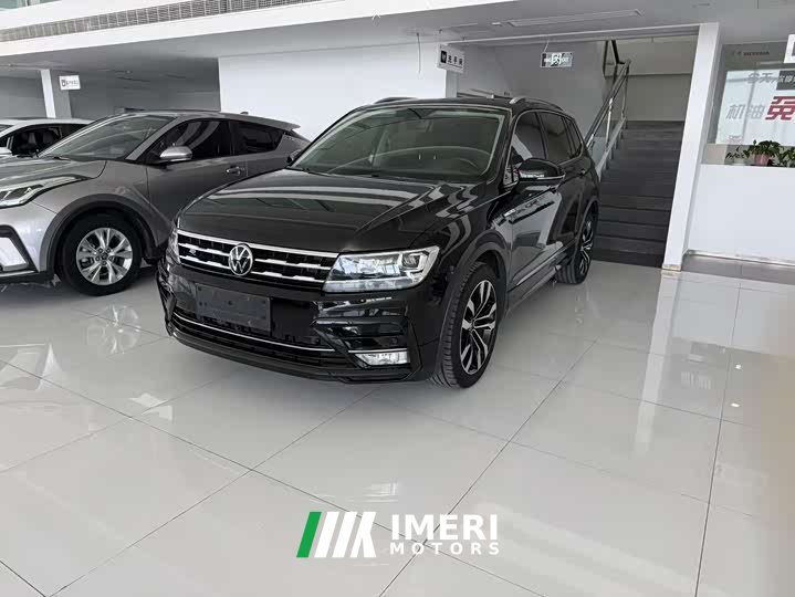 Volkswagen Tiguan L 330TSI Automatic FWD R-Line Premium Edition