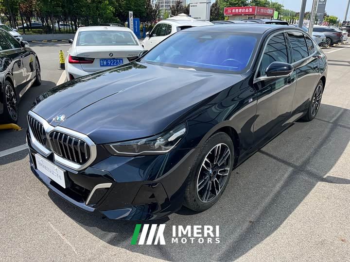 BMW 5 Series 530Li Leading M Sports Package