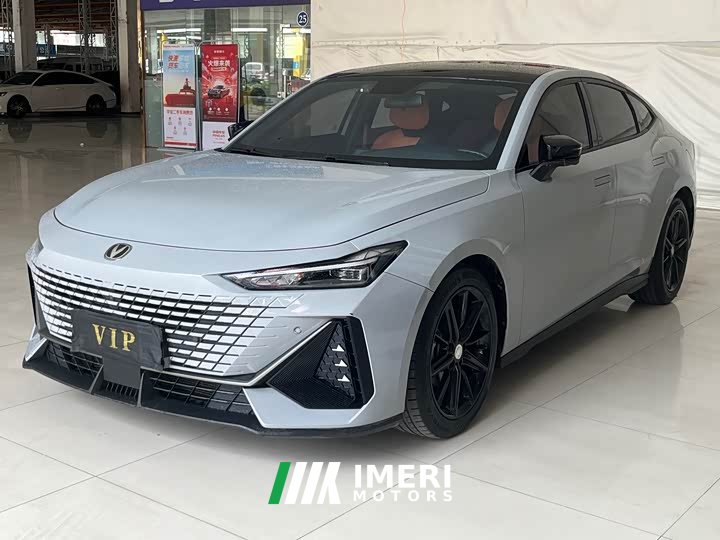 Changan UNI-V 1.5T premium