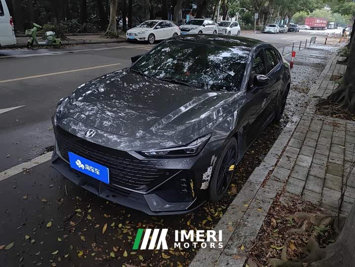 Changan UNI-V 1.5T premium
