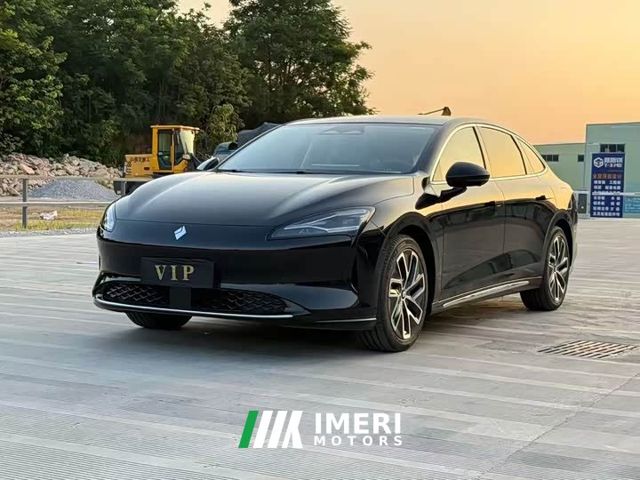 Baojun Xiangjing pure electric 600km luxury version