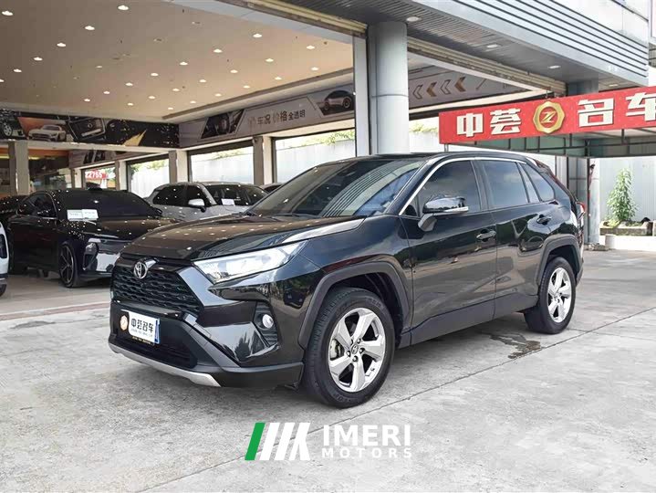 Toyota RAV4 Rongfang 2.0L CVT two-wheel drive fashion version