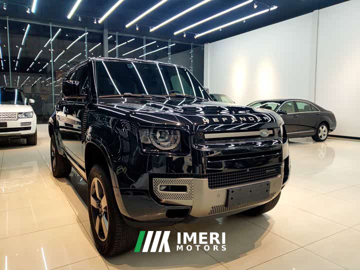 Land Rover Defender 110 3.0T P400 X-Dynamic HSE