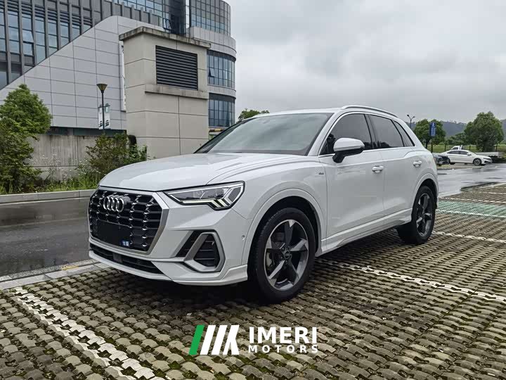 Audi Q3 35 TFSI Fashion Dynamic (1.5T)