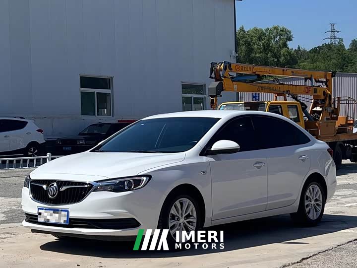 Mercedes-Benz Yinglang 1.5L automatic aggressive
