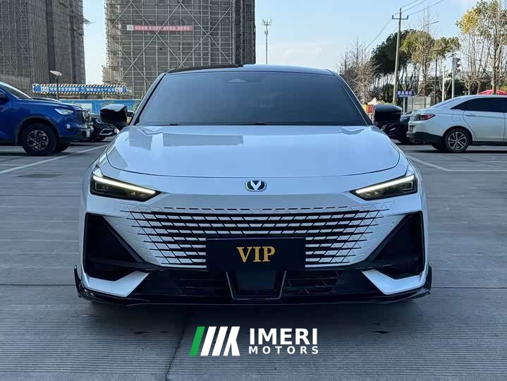 Changan UNI-V 1.5T 500Bar high-energy sports version