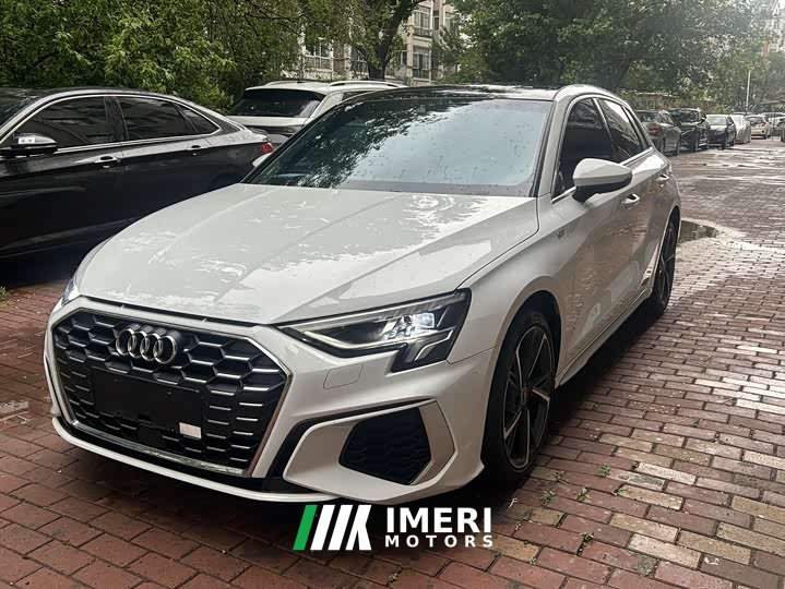 Audi A3 Sportback 35 TFSI stylish and sporty
