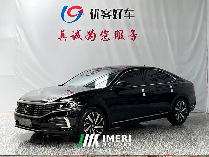 Volkswagen Passat Outstanding 330TSI Elite Edition