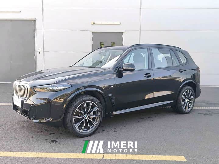 BMW X5 xDrive 30Li M Sports Night Package