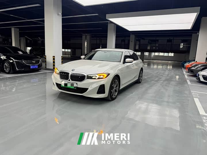 BMW i3 eDrive 35 L