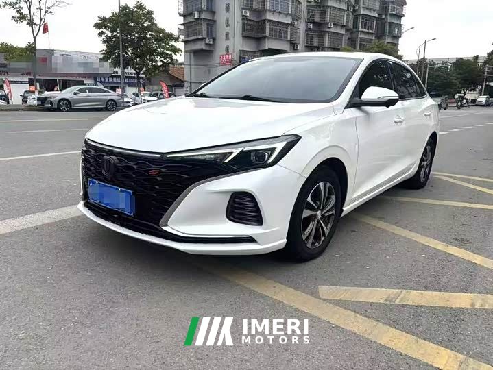Lynk & Co Eado PLUS Blue Whale NE 1.4T GDI DCT Premium