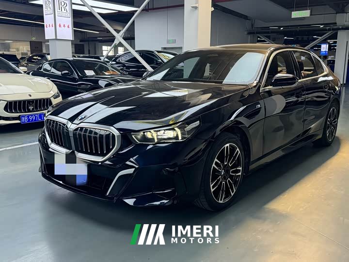 BMW 5 Series 525Li Luxury Package