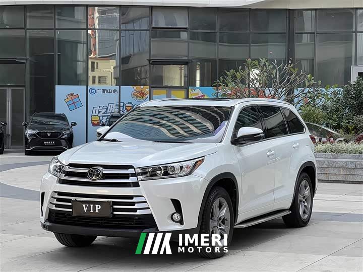 Toyota Highlander 2.0T two-wheel drive luxury version 7 seats