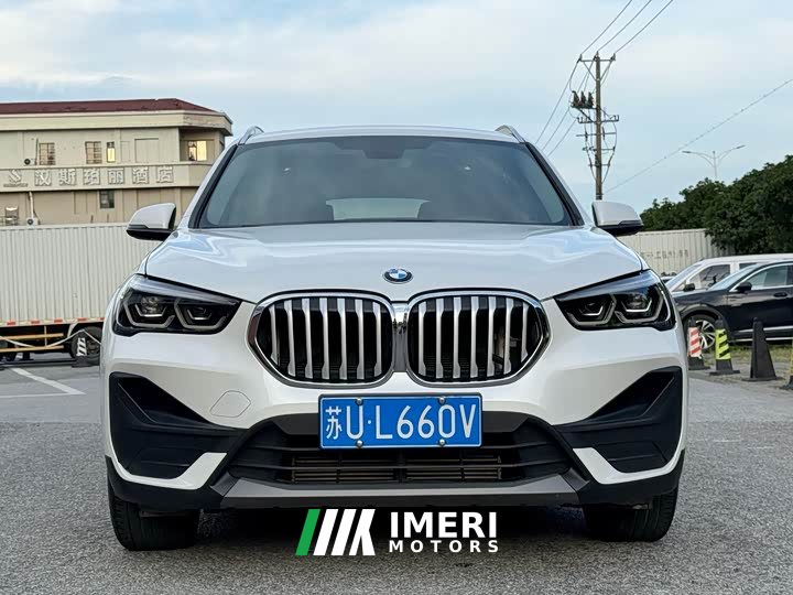 BMW X1 sDrive25Li Leading