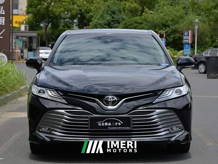 Toyota Camry 2.5G Deluxe Edition