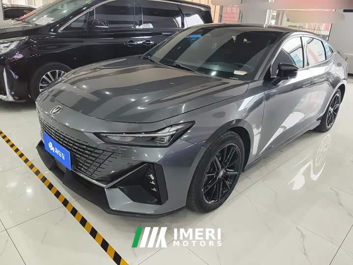 Changan UNI-V 2023 1.5T premium