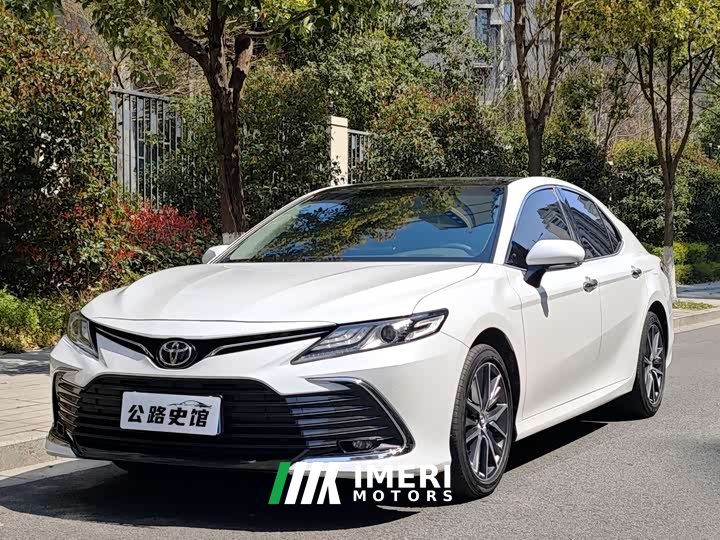 Toyota Camry 2021 2.5G Deluxe Edition
