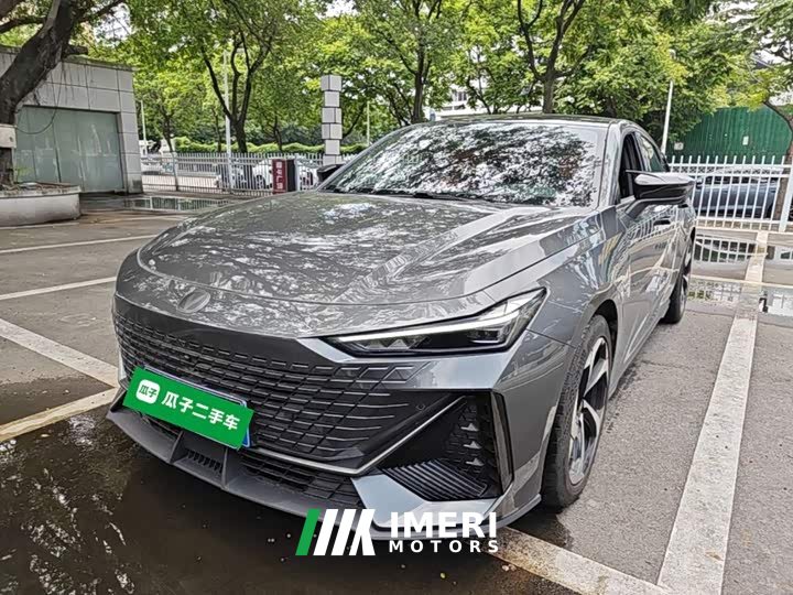 Changan UNI-V 1.5T Premium Version