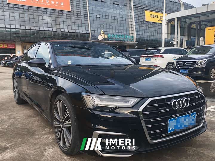 Audi A6L 55 TFSI quattro Deluxe Version