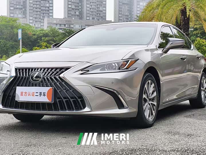 Lexus ES 200 Excellence Edition
