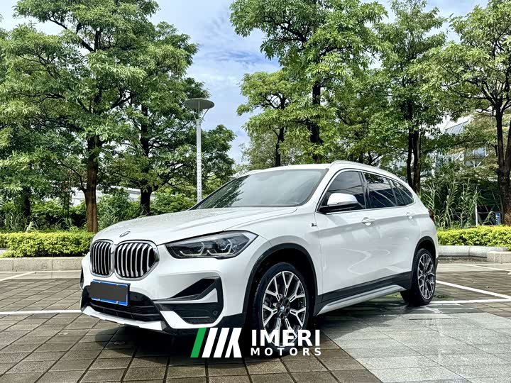 BMW X1 xDrive25Li Deluxe Version
