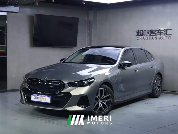 BMW i5 eDrive 35L Deluxe Version M
