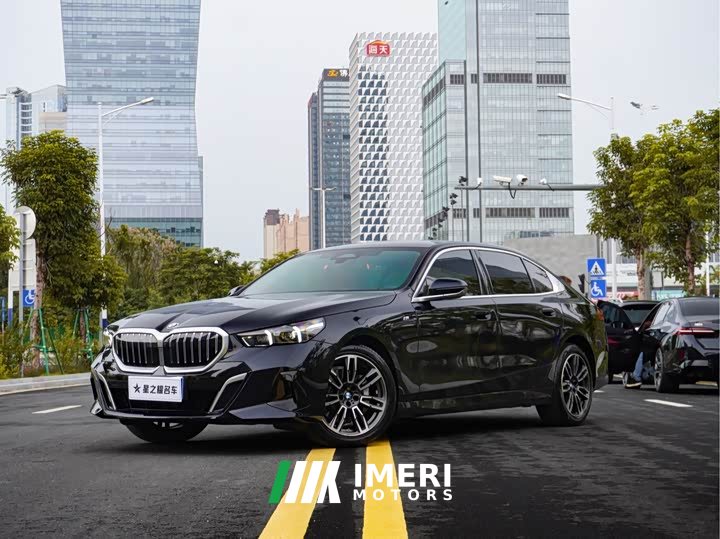 BMW 5 530Li Version M