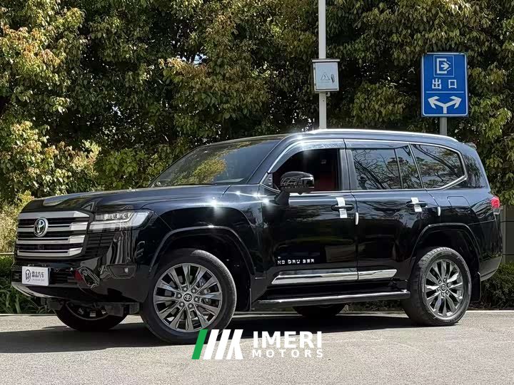 Toyota Land Cruiser (imported) LC300 3.5T automatic