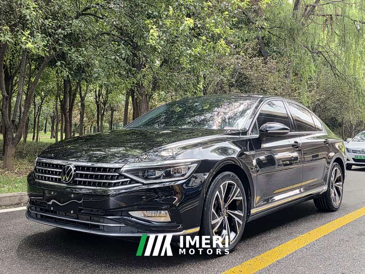 Volkswagen 330TSI DSG Luxury Version