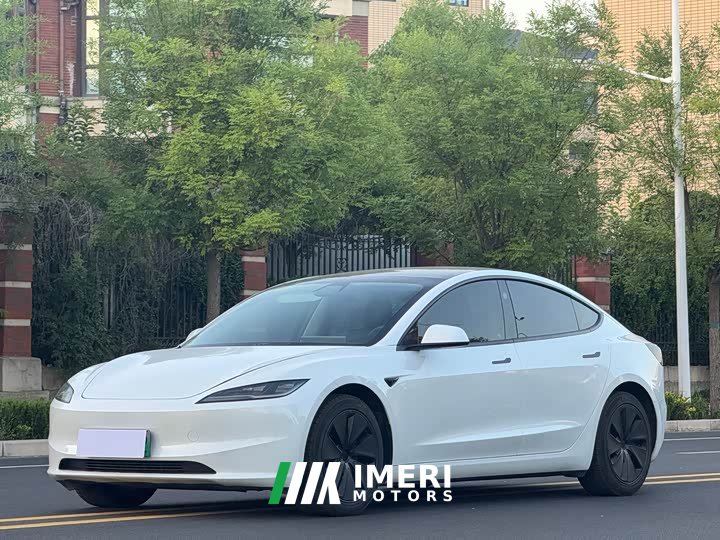 Tesla Model 3 Edition