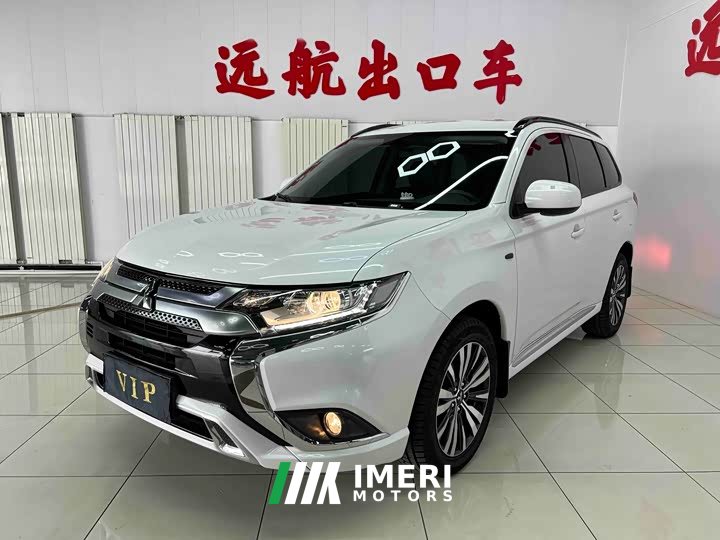 Mitsubishi Outlander 2021 facelift 2.0L 2WD smooth version 5 seats