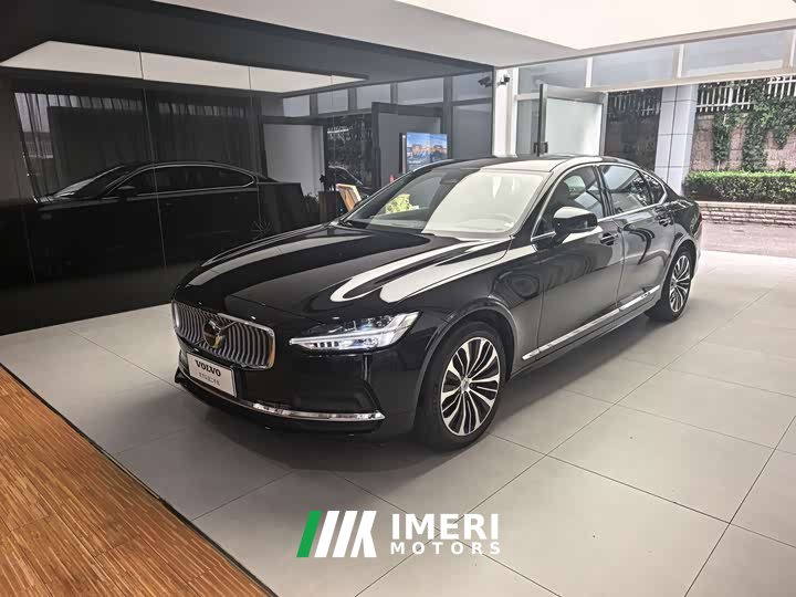 Volvo S90 B5 Luxury Edition