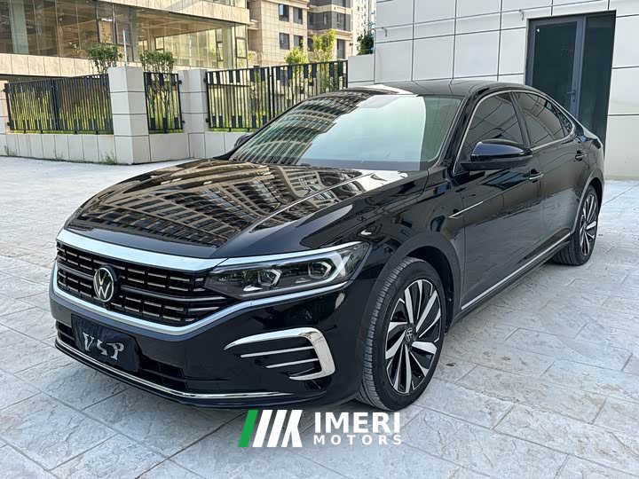 Volkswagen 330TSI Luxury Edition