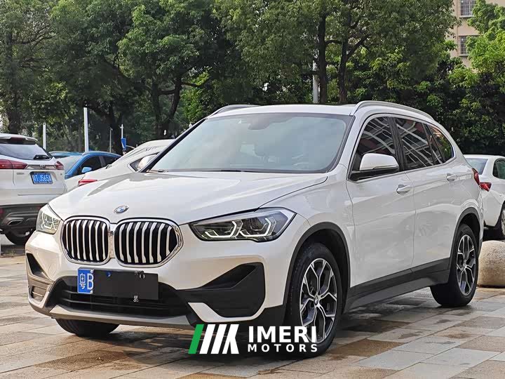 BMW X1 sDrive25Li Leading