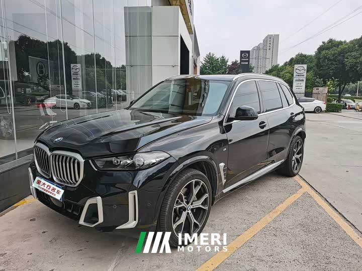 BMW X5 xDrive 30Li Deluxe VersionM