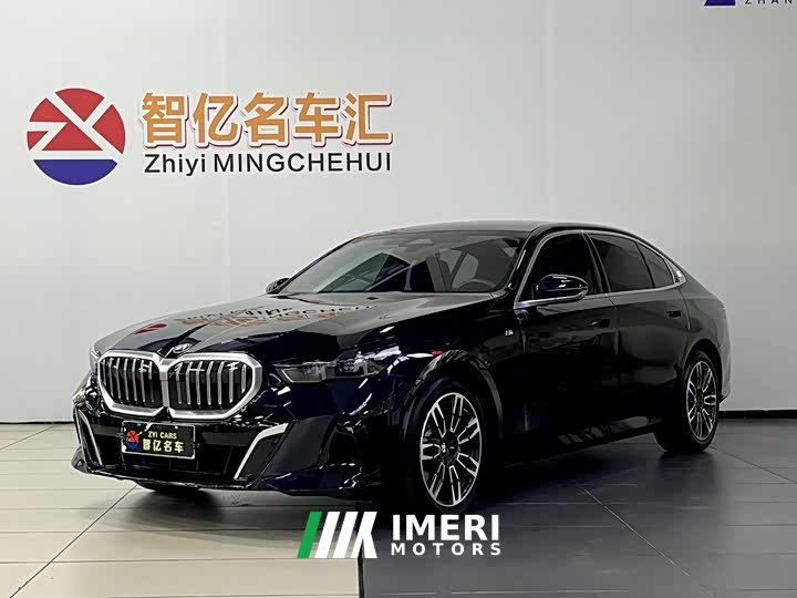 BMW 5 530Li Version M