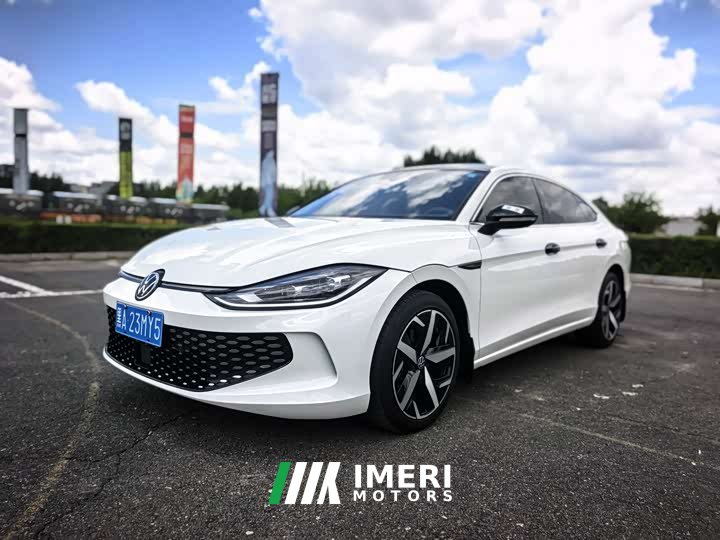 Volkswagen Lamando L 280TSI DSG Cool-La Edition