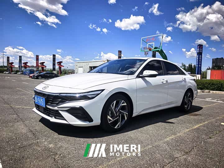 Lexus Elantra 1.5L CVT LUX