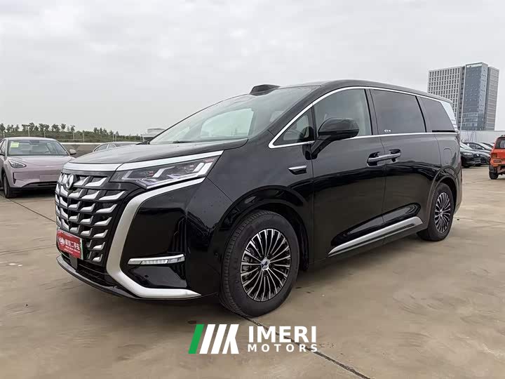 Denza D9 DM-i smart driving version 1020 four-wheel drive exclusive