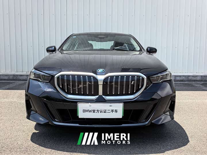 BMW i5 eDrive 35L M