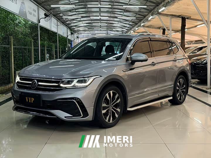 Volkswagen Tiguan L 330TSI automatic two-wheel drive R-Line flagship version
