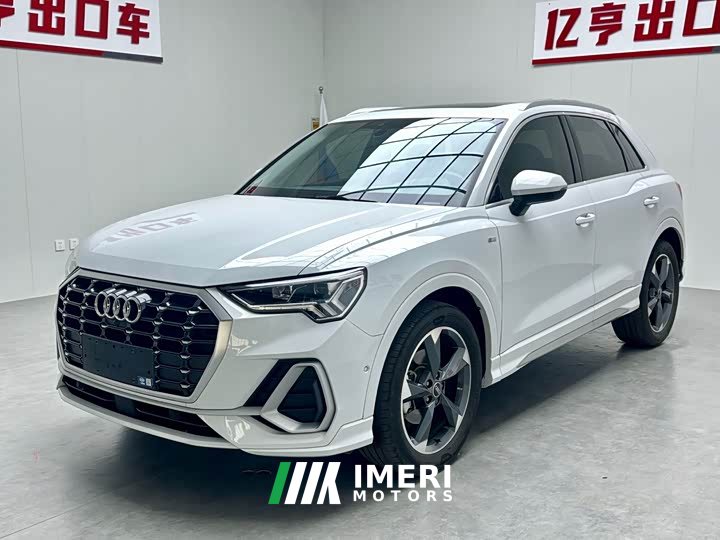 Audi Q3 35 TFSI Fashionable and Dynamic (1.4T)