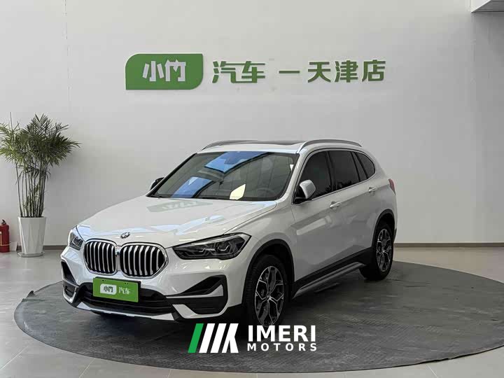 BMW X1 sDrive20Li Deluxe Version