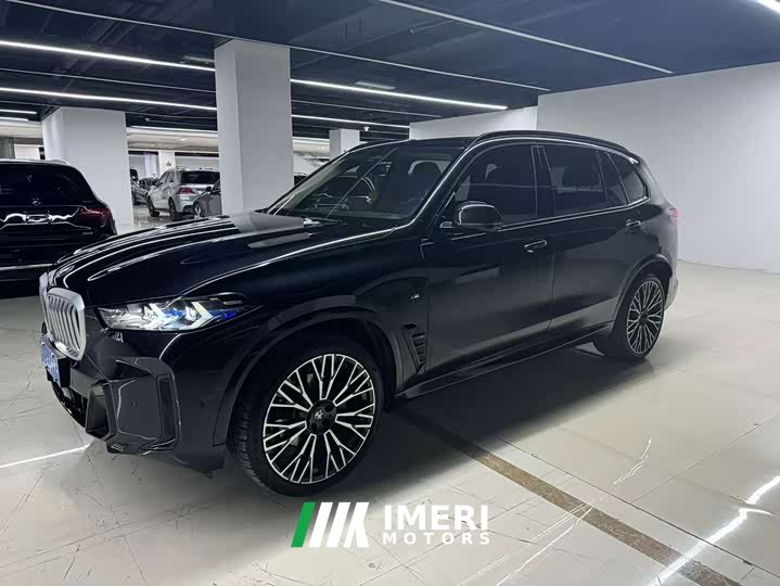 BMW X5 xDrive 30Li Deluxe VersionM