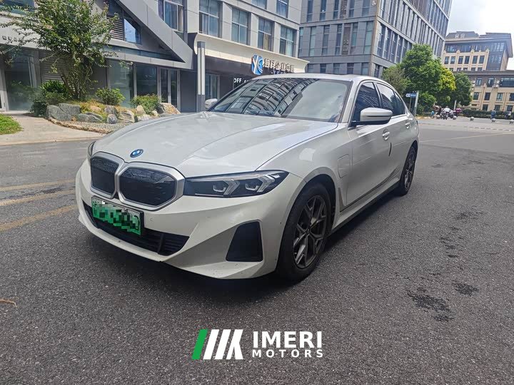 BMW i3 eDrive 35 L
